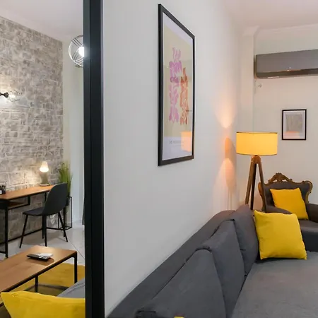 1-bedroom Oasis In Kallithea Apartment