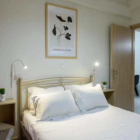 1-bedroom Oasis In Kallithea